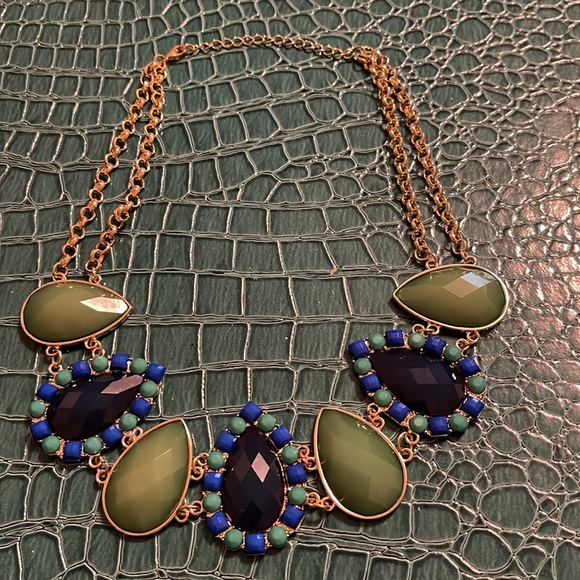 Necklace with green and blue stones - Picture 3 of 3